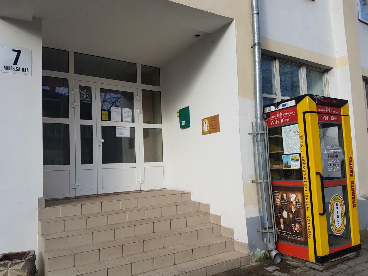 Apartament Erfolg 11 Daugavpils Buitenkant foto